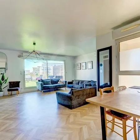 Duplex 120m ,50m Terrasse Proche Centre Et