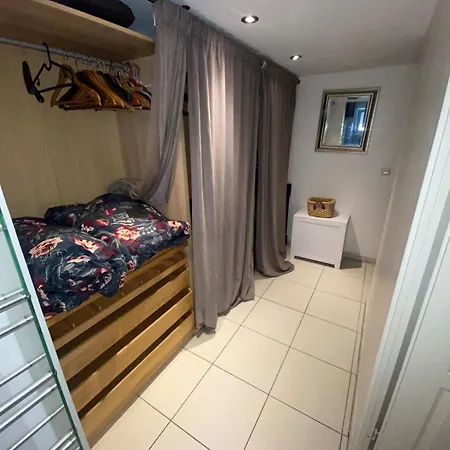 Duplex 120m ,50m Terrasse Proche Centre Et Lägenhet *
