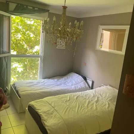 Duplex 120m ,50m Terrasse Proche Centre Et Lägenhet Montpellier