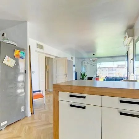 Duplex 120m ,50m Terrasse Proche Centre Et *