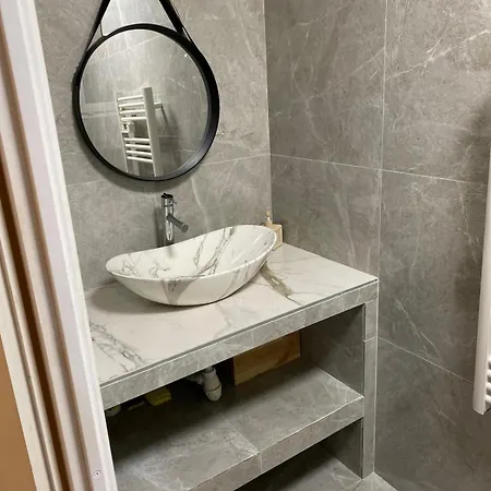 Duplex 120m ,50m Terrasse Proche Centre Et Lägenhet Montpellier